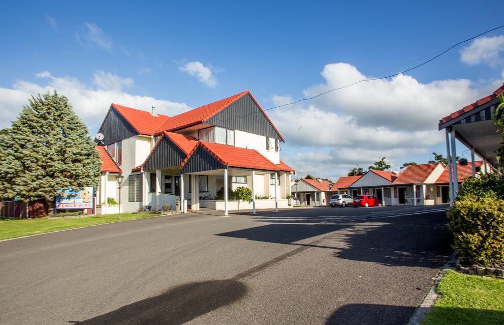 Bennetts Thermal Motor Inn Tauranga Extérieur photo